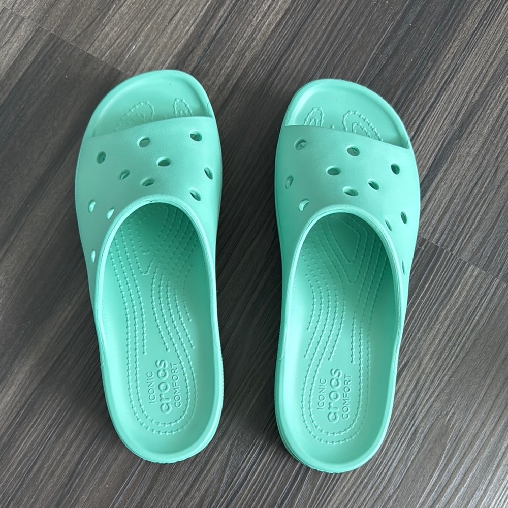 CROCS Light Green Slide Sandals